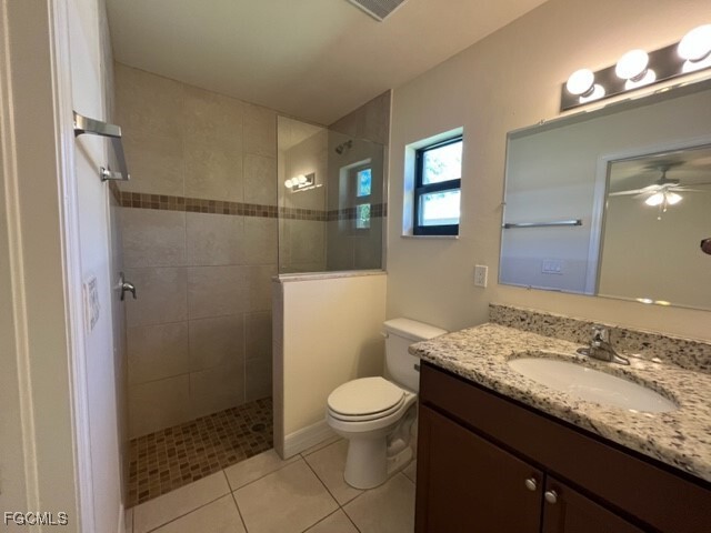 3022 SE Santa Barbara Pl in Cape Coral, FL - Building Photo - Building Photo