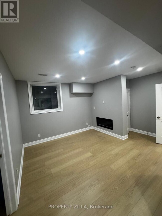 163 Freure Dr in Cambridge, ON - Building Photo - Building Photo