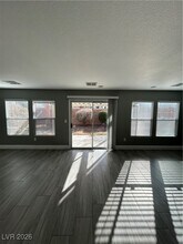 2321 Cockatiel Dr in North Las Vegas, NV - Building Photo - Building Photo