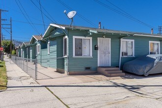 376 W Sepulveda St in San Pedro, CA - Building Photo - Building Photo