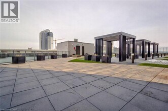 20 George St in Hamilton, ON - Building Photo - Building Photo