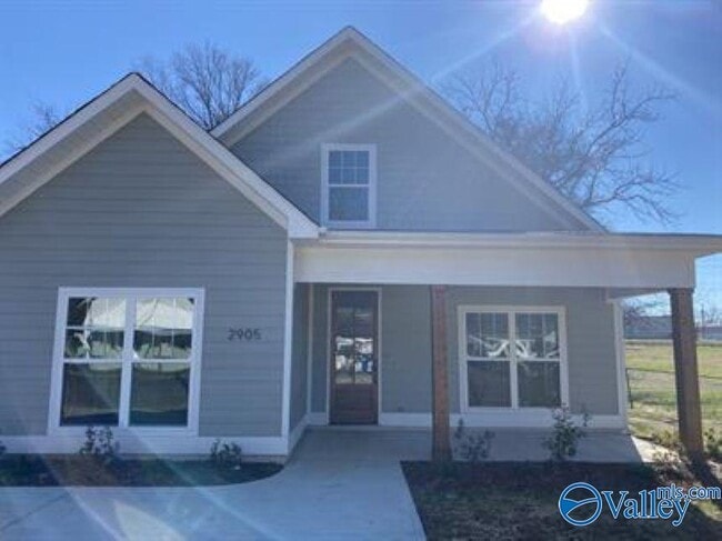 property at 2905 9th Ave SW