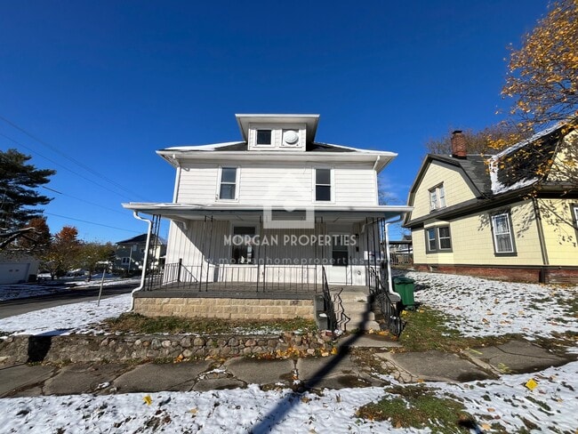 property at 902 Vine St