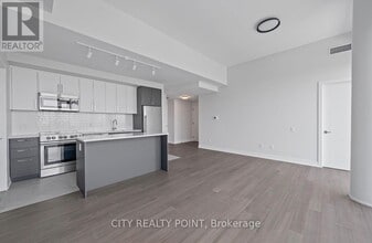 664 Spadina Ave. in Toronto, ON - Building Photo - Building Photo