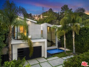 1847 Coldwater Canyon Dr in Beverly Hills, CA - Building Photo - Building Photo