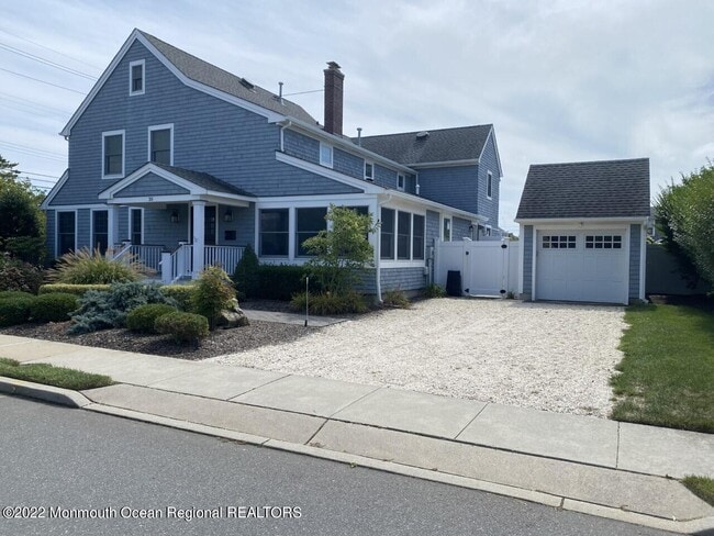 35 Bristol Pl in Bay Head, NJ - Building Photo - Building Photo