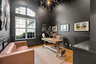 12076 SE Deerfield Dr in Happy Valley, OR - Building Photo - Building Photo