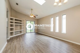 1267 Suffolk Pl in Orange Park, FL - Building Photo - Building Photo