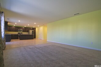 504 Eagle Blf Ct in Reno, NV - Building Photo - Building Photo