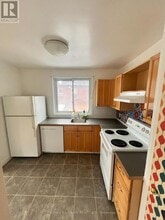 2 Bellhaven Rd in Toronto, ON - Building Photo - Building Photo