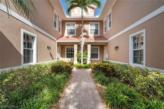 7837 Hawthorne Dr in Naples, FL - Building Photo - Building Photo