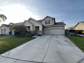 5453 Corbett Ct in Riverbank, CA - Building Photo - Building Photo