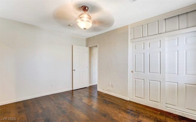 property at 1932 Hassett Ave