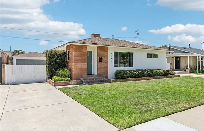 5340 E Mezzanine Way in Long Beach, CA - Building Photo - Building Photo