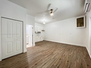16137 SW 68th St in Miami, FL - Building Photo - Building Photo