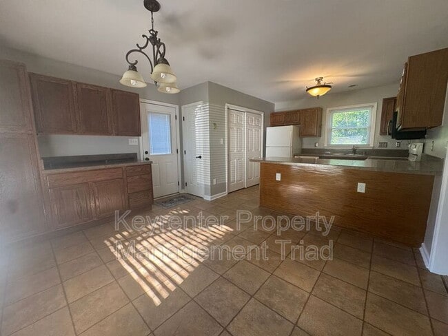 4407 Bewcastle Ct in Greensboro, NC - Building Photo - Building Photo