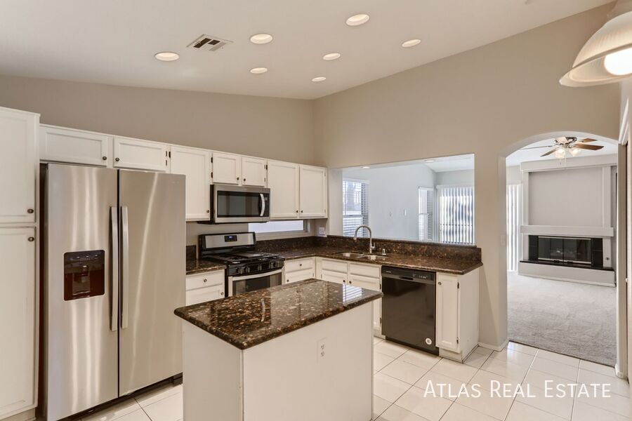 1617 Rio Bravo Dr in North Las Vegas, NV - Building Photo