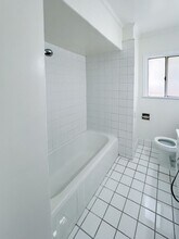 4840 W 18th St in Los Angeles, CA - Building Photo - Building Photo