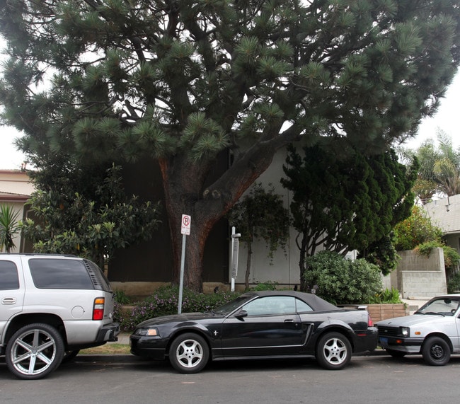 1630 Colby Ave in Los Angeles, CA - Building Photo - Building Photo