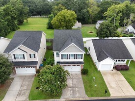 124 Harvest Glen Ln in West Columbia, SC - Building Photo