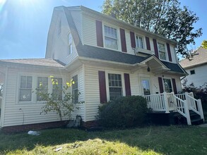 125 Lincoln Ave in Bellefontaine, OH - Building Photo - Building Photo