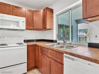 209 SW 10th Terrace in Cape Coral, FL - Foto de edificio - Building Photo