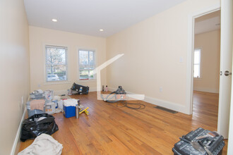 21 Chestnut Hill Ave, Unit 1 in Boston, MA - Building Photo - Building Photo