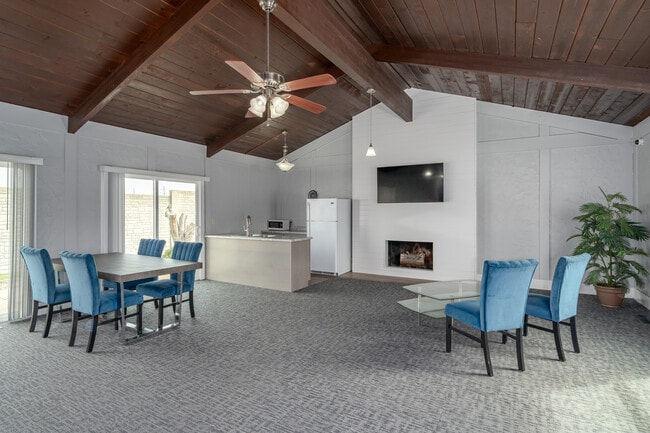 Westporte Apartments in Peoria, IL - Foto de edificio - Lobby