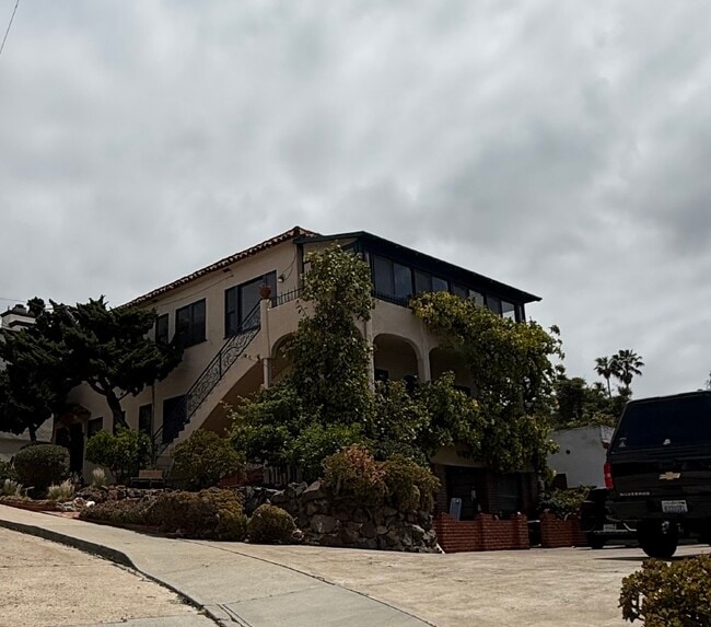 3505 Crowell St, Unit 3505