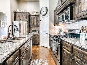 17304 Ridgewood Dr in Edmond, OK - Building Photo - Building Photo