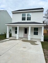 964 Waterford Ln in Gulfport, MS - Building Photo
