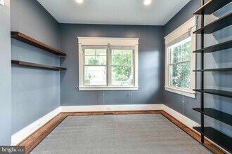 1921 N George Mason Dr in Arlington, VA - Building Photo - Building Photo