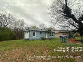 906 Sulphur Springs Rd in Malvern, AR - Building Photo