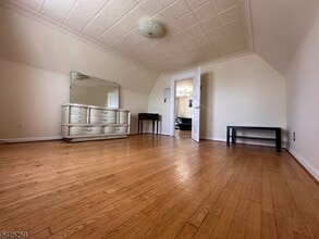 75 Elm St in Kearny, NJ - Building Photo - Building Photo