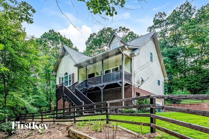 305 Yellow Wood Ln in Trussville, AL - Building Photo