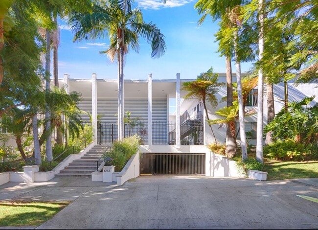 1255 N HARPER Ave, Unit 7 in West Hollywood, CA - Building Photo - Building Photo