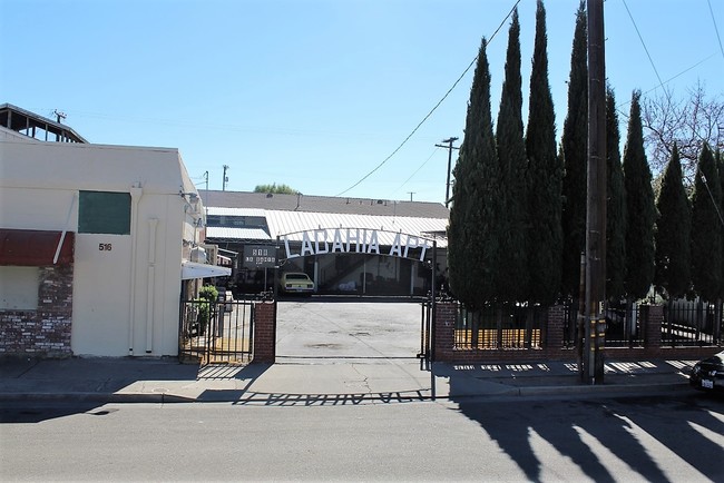 518 S El Dorado St in Stockton, CA - Foto de edificio - Building Photo