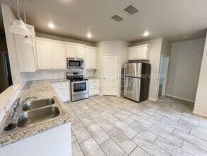 11207 Akron Ave in Lubbock, TX - Building Photo - Building Photo