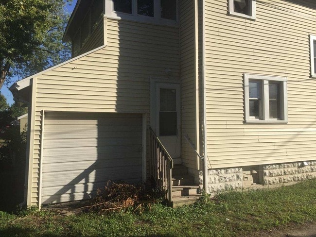 57 Mulberry St in Waterloo, IA - Building Photo - Building Photo