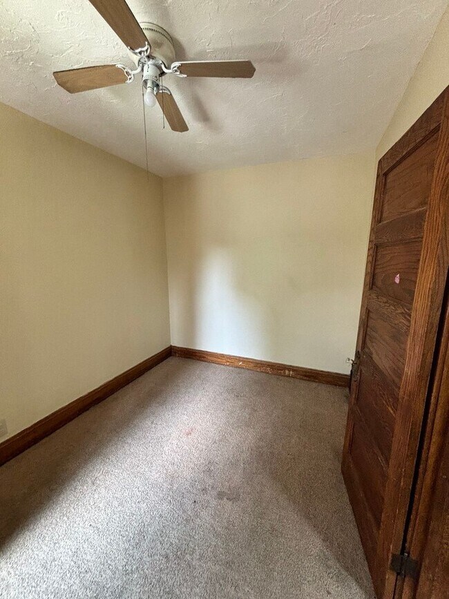 1675 Carlyon Rd-Unit -Unit 5 - 1675 in East Cleveland, OH - Building Photo - Building Photo