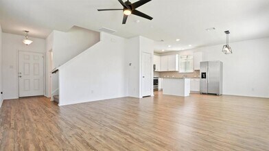 141 Miracle Dr in Jarrell, TX - Building Photo - Building Photo