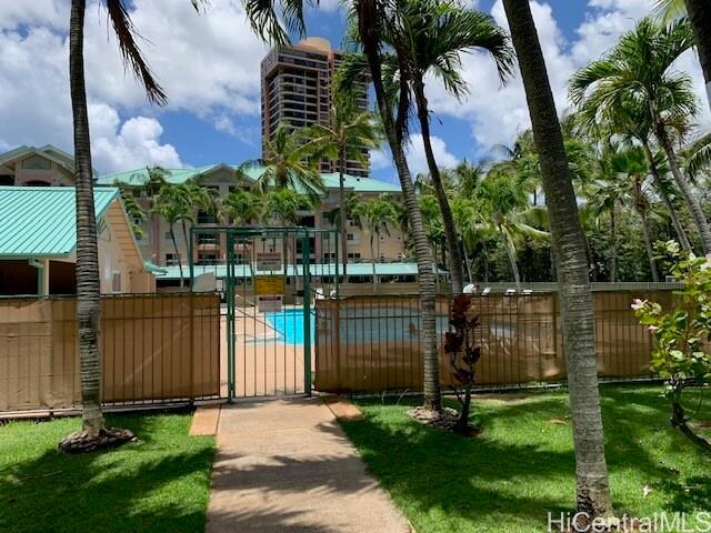 3075 Ala Poha Pl in Honolulu, HI - Building Photo - Building Photo