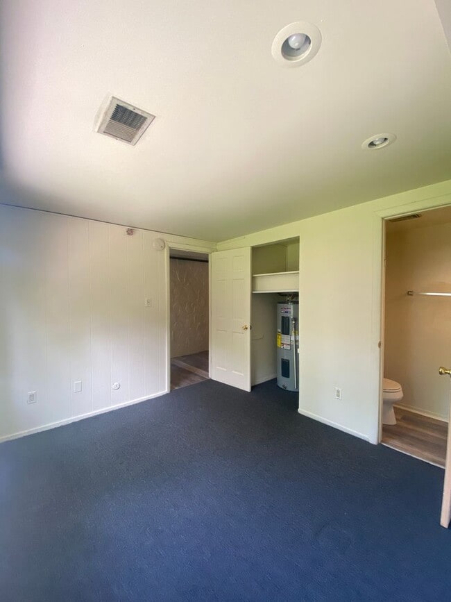 255 E Nittany Ave in State College, PA - Building Photo - Building Photo