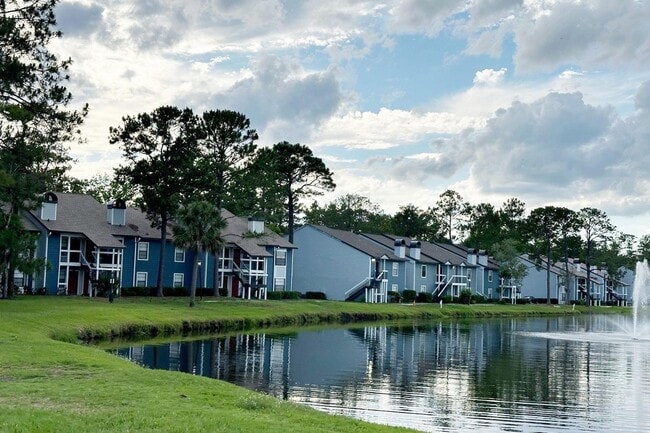 Grove at Deerwood