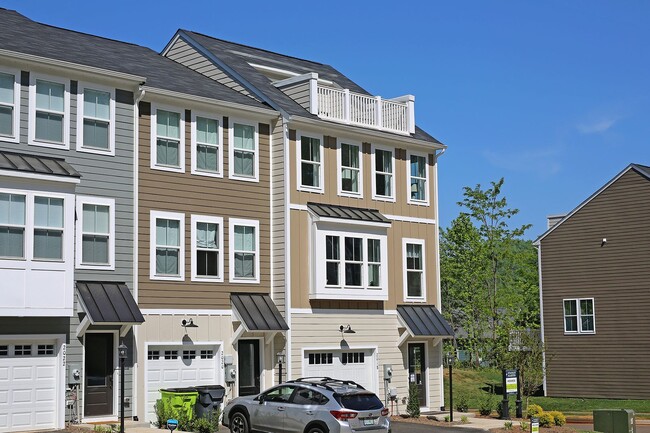 property at 2018 Desoto Dr