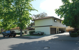 892 Michael Dr Apartments