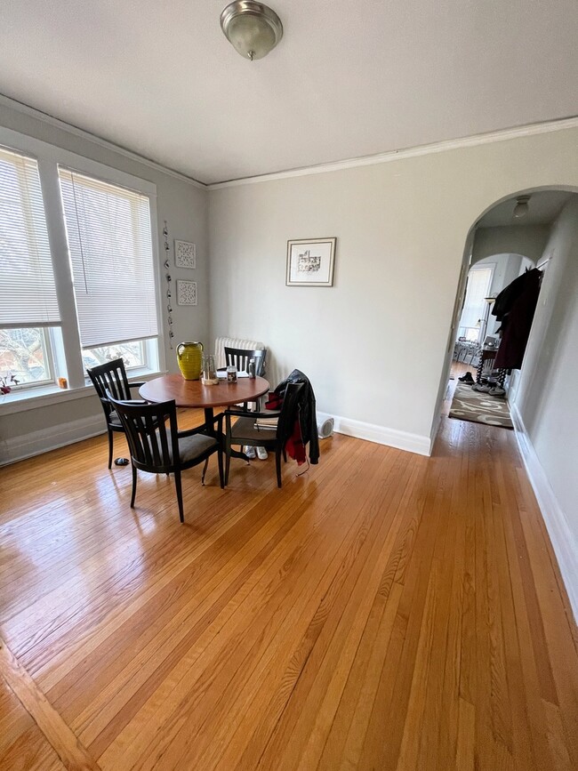 1111 W Grace St in Chicago, IL - Building Photo - Building Photo