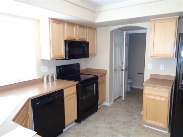 21610 E 38th Pl in Denver, CO - Foto de edificio - Building Photo