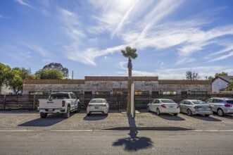 The Alamo Apartments in Tucson, AZ - Building Photo - Building Photo