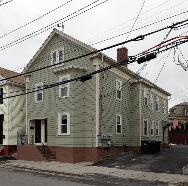 271-273 Carpenter St in Providence, RI - Building Photo